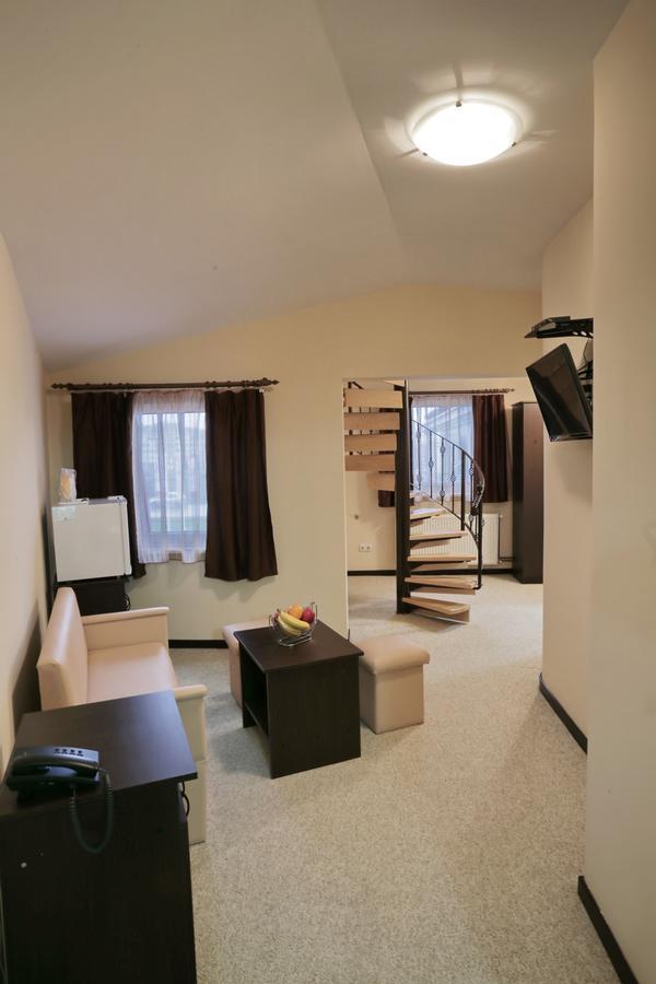 Prenociste Knez Motel Sombor Dış mekan fotoğraf
