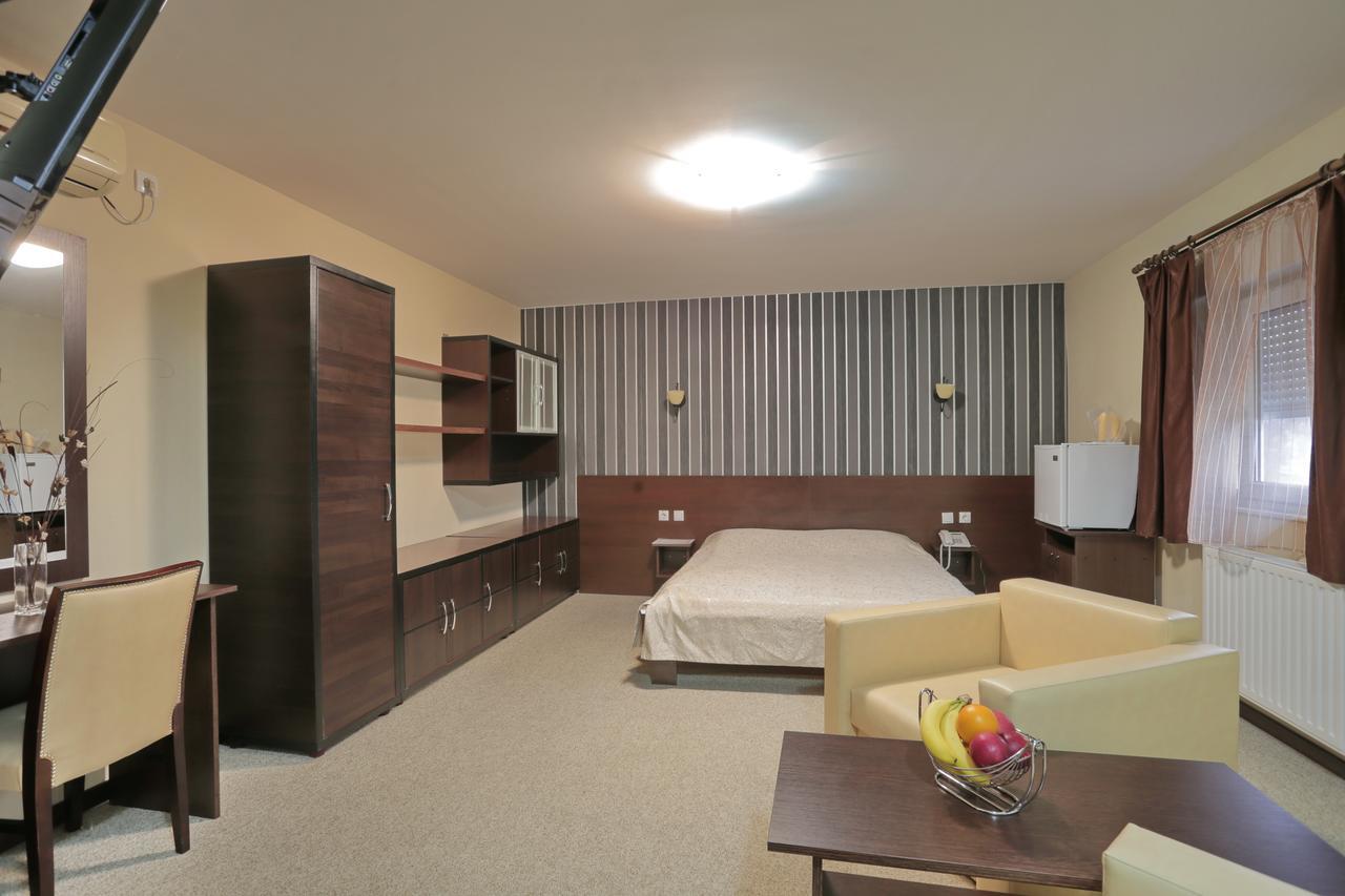 Motel Knez Sombor Dış mekan fotoğraf