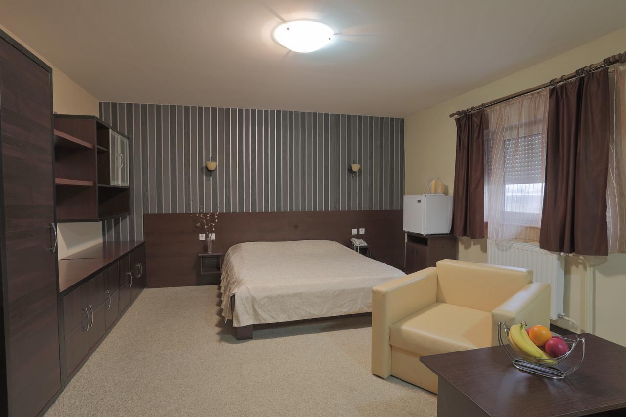 Motel Knez Sombor Dış mekan fotoğraf