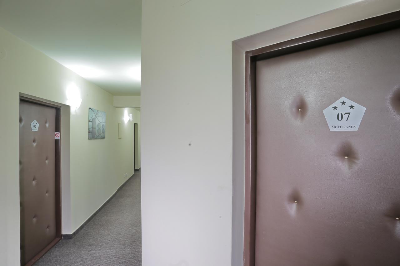 Prenociste Knez Motel Sombor Dış mekan fotoğraf